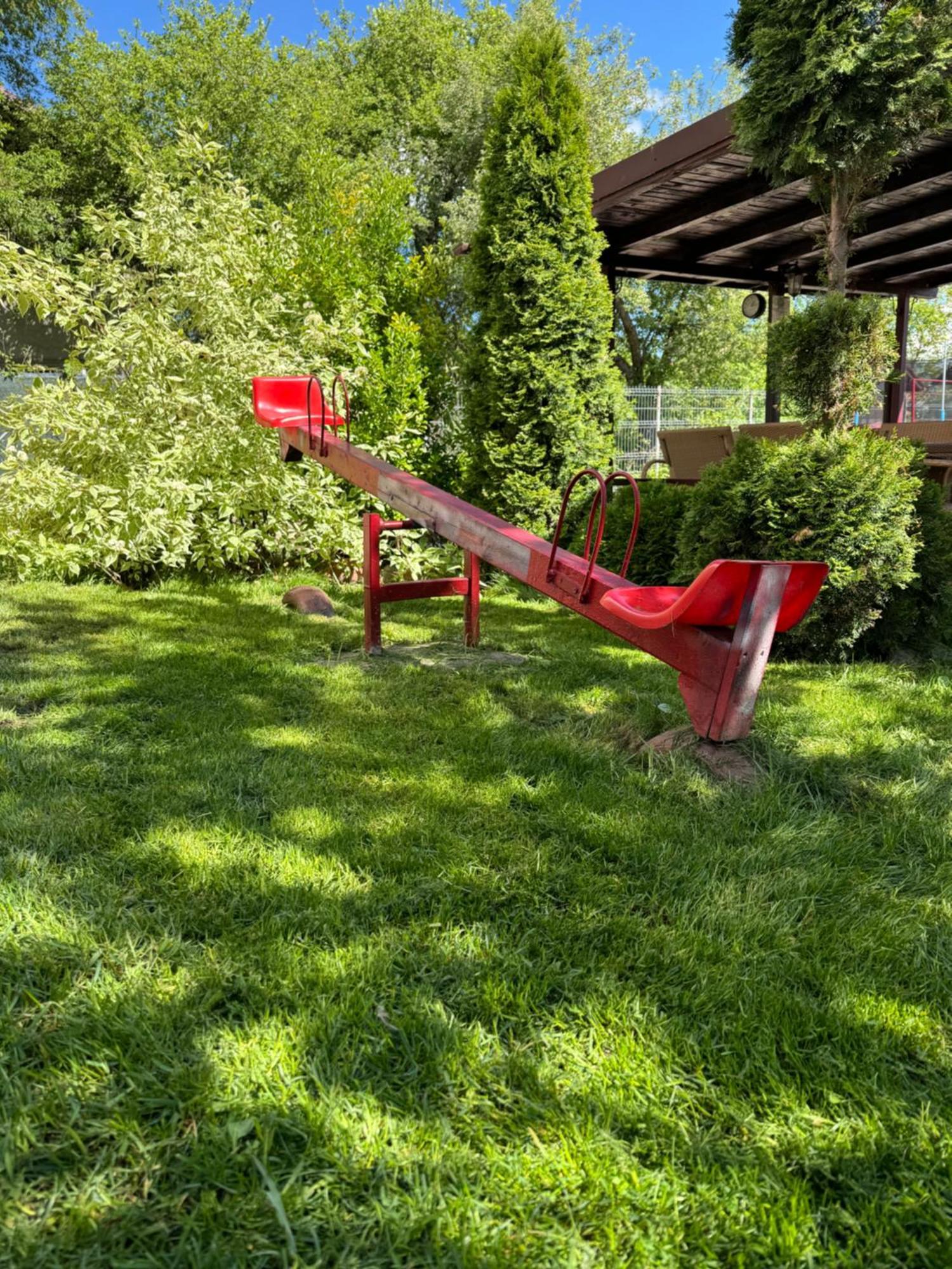 Pensiunea Casa Rica Călimăneşti エクステリア 写真